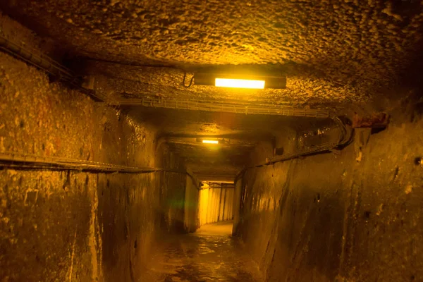 WIELICZKA, POLÔNIA: Corredor subterrâneo na mina de sal de Wieliczka, Patrimônio Mundial da UNESCO na cidade de Wieliczka — Fotografia de Stock