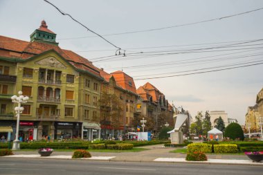 Timisoara, Romanya: Eski Timisoara kentinde manzaralı güzel renkli eski evler