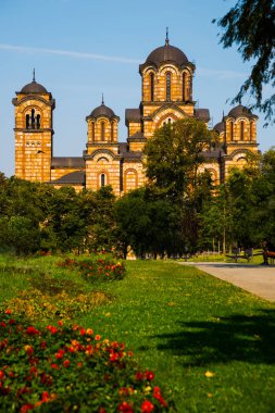 Belgrad, Sırbistan: Arka planda St. Mark Kilisesi, Tasmajdan Park, Belgrad.