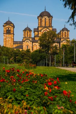 Belgrad, Sırbistan: Arka planda St. Mark Kilisesi, Tasmajdan Park, Belgrad.