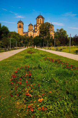 Belgrad, Sırbistan: Arka planda St. Mark Kilisesi, Tasmajdan Park, Belgrad.