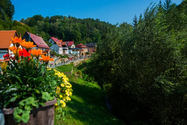 Kurort Rathen, Allemagne : Beau paysage avec des roches bastides dans le parc national de la Suisse saxonne . — Photo