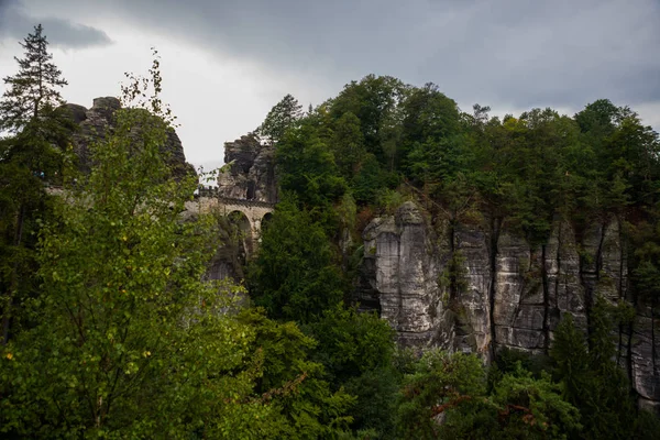 Parc national de Saxe Suisse, Allemagne : Vue du point de vue de Bastei — Photo