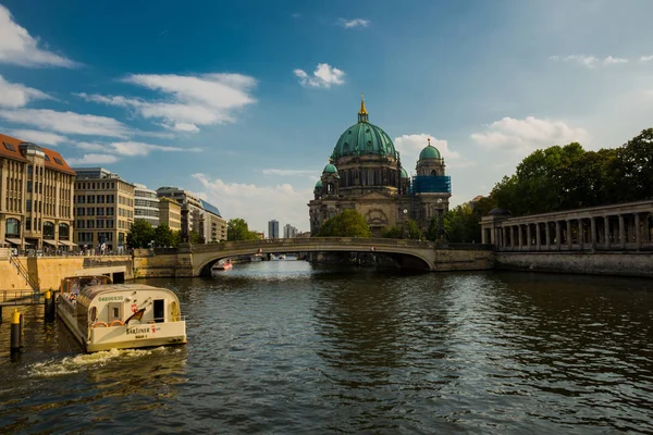 Catedral de Berlim Berliner Dom- em Berlim, Alemanha — Fotografia de Stock