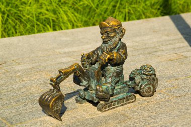 Wroclaw, Polonya: Leprikan traktöre biniyor