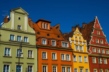 Wroclaw, Polonya: Wroclaw 'daki şehir merkezi ve pazar meydanı. Wroclaw eski ve Polonya 'da çok güzel bir şehir