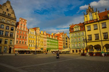 Wroclaw, Polonya: Tarihi şehir merkezindeki Pazar Meydanı 'nda belediye binası