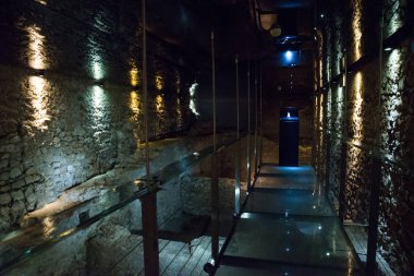 Krakow, Polonya: Krakow Ana Pazarı 'nın Altındaki Krakow Avrupa Kimliğinin Adımlarındaki Yeraltı Yolu