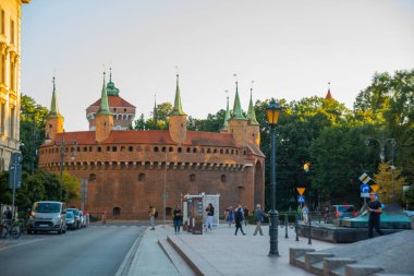 Krakow, Polonya: Krakow Barbican - Polonya şehir duvarlarında ortaçağ tahkimatı