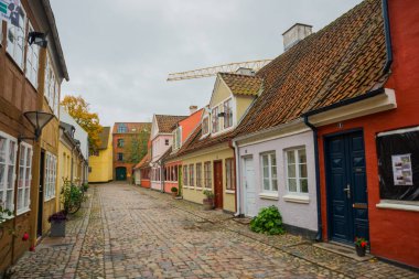 Odense, Danimarka: Odense 'deki kaldırımlı sokaklardaki eski evler, Hans Christian Andersen şehri