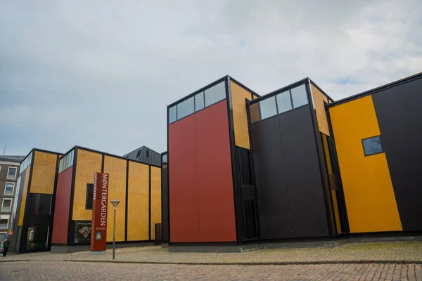 Дания, Оденсе: Здание музея на улице — стоковое фото