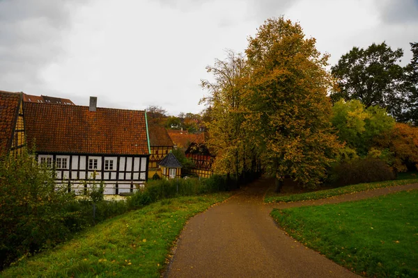 Aarhus, Danimarka: Aarhus 'taki Eski Şehir. Eski Şehir, geleneksel Danimarka mimarisini sergilediği için turistler arasında popülerdir. — Stok fotoğraf