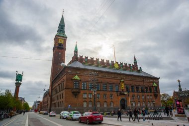 Kopenhag, Danimarka: Belediye Binası Meydanı, Danimarka 'nın başkenti Kopenhag' da yer alan bir meydandır..