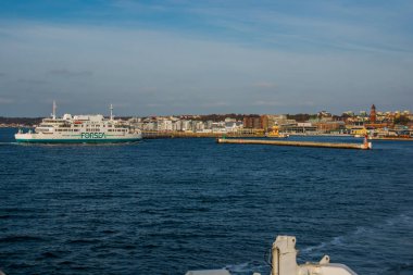 Helsingborg, İsveç: Helsingborg limanının panoramik görüntüsü.