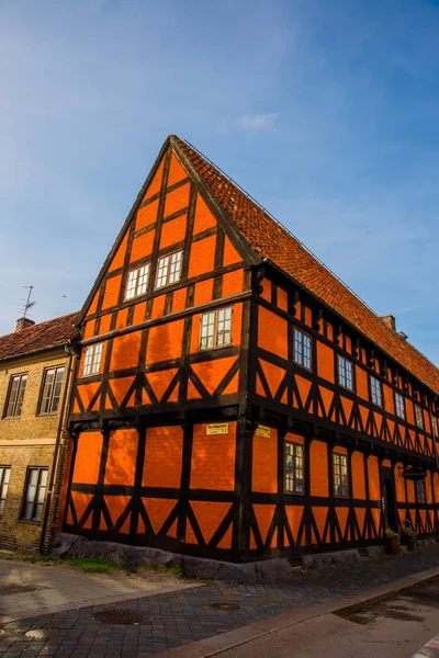 Helsingborg, İsveç: Jacob Hansens Hus, İsveç 'in Helsingborg şehrindeki en eski evdir. — Stok fotoğraf