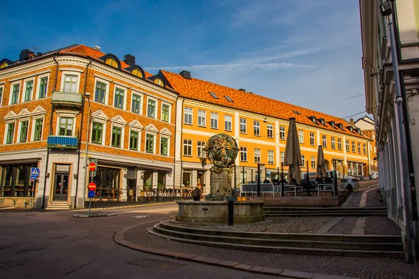 Helsingborg, Zweden: Toeristen reizen en bezoeken van de beroemde attracties in Helsingborg — Stockfoto