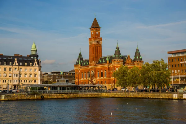 HELSINGBORG, SWEDEN: Street view of the town hall in Helsingborg. — ストック写真