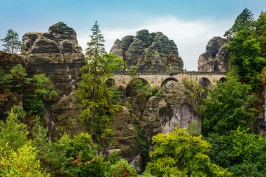 Bastei, Almanya: Elbe Sandstone Mountai 'deki Bastei Köprüsü