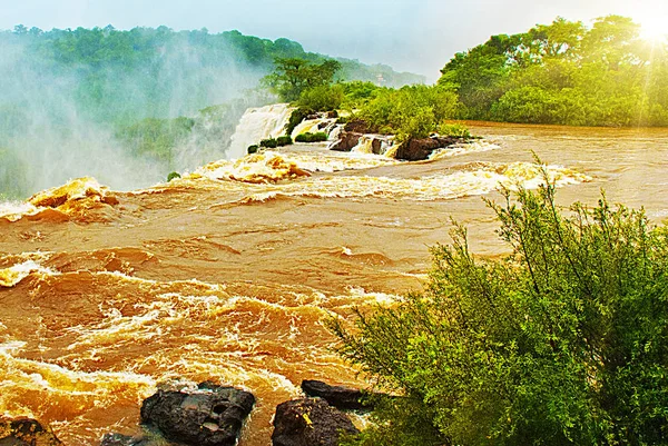 Argentina, Iguazu: Utsiktspunkten för Iguazu faller, Peurto Iguazu Argentina. Unescos världsarv. — Stockfoto