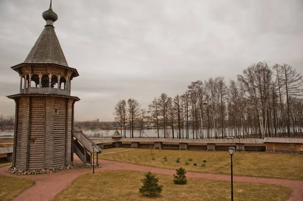 러시아 상트페테르부르크 2014 상트페테르부르크 레닌그라드 지역의 슬로프 지역에 정교회 아름다운 — 스톡 사진