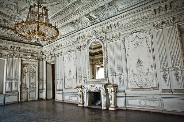 Petersburg Russia Aprile 2014 Bellissimo Interno Vecchio Palazzo Brusnitsyn Abbandonato — Foto Stock