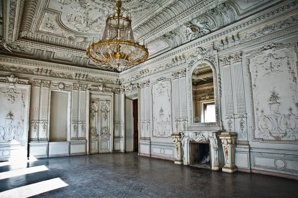 Petersburg Russia Aprile 2014 Bellissimo Interno Vecchio Palazzo Brusnitsyn Abbandonato — Foto Stock