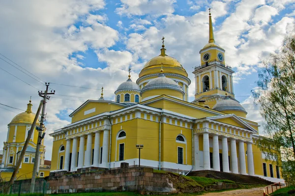 Ostashkov Regione Tver Russia Maggio 2014 Bellissimo Paesaggio Con Vista — Foto Stock
