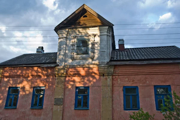 Ostashkov Região Tver Rússia Maio 2014 Visão Velhas Casas Históricas — Fotografia de Stock