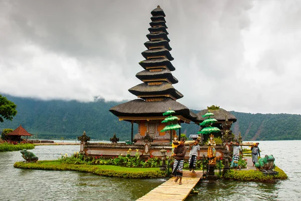 Isla Bali Indonesia Abril 2017 Pura Ulun Danu Batur Templo —  Fotos de Stock