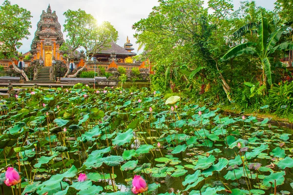 Ubud Bali Indonésia Abril 2017 Templo Muito Bonito Lotus Templo — Fotografia de Stock