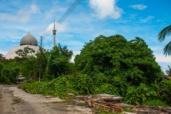 Mosquée Grise Contre Ciel Bleu Été Ville Sandakan Bornéo Sabah — Photo