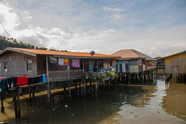 Casas Tradicionales Sobre Pilotes Sobre Agua Sandakan City Borneo Sabah —  Fotos de Stock