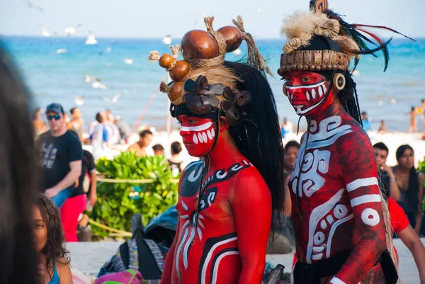 普莱亚卡门 金塔纳罗 墨西哥 2018年3月 玛雅人传统服饰舞会 — 图库照片
