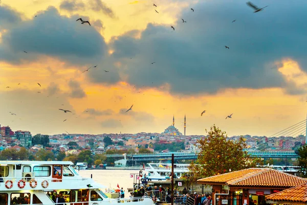 Istanbul Turkey Sunset View Restaurants End Galata Bridge Sultanahmet Sunset — Stock Photo, Image