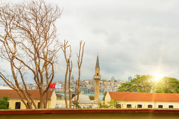 Стамбул Турция Октябрь 2018 Вид Город Парка Гюльхане Галатская Башня — стоковое фото