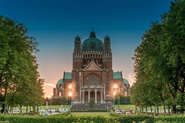 Basilique nationale du Sacré-Cœur à Bruxelles Image En Vente