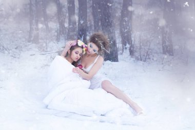 Kar ve Bayan bahar kraliçesi.