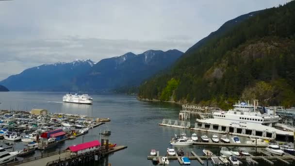 2017 Bela Vista Aérea Balsa Ferries Movendo Oceano Horseshoe Bay — Vídeo de Stock