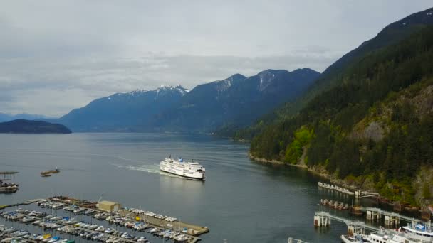 2017 Bela Vista Aérea Balsa Ferries Movendo Oceano Horseshoe Bay — Vídeo de Stock