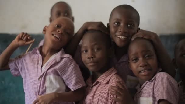 Африканские Дети Школе Момбасе Кения — стоковое видео