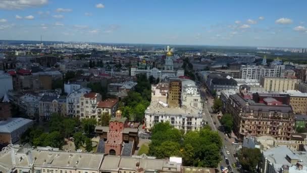 Kiev ウクライナのフレシチャーティク通りの空撮 — ストック動画