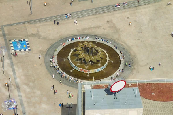 Vista aérea de la plaza pública Alexanderplatz de Berlín — Foto de Stock