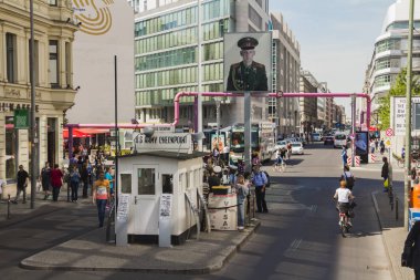 Turistler, Charlie kontrol noktası
