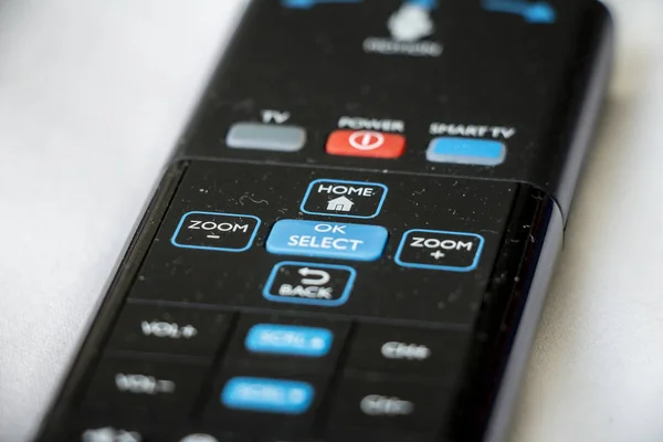 Smart Tv remote s motion control izolovaných na bílém backgorund — Stock fotografie