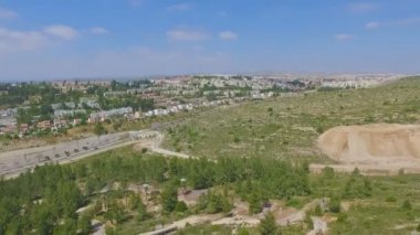 Ariel şehrin havadan görünümü