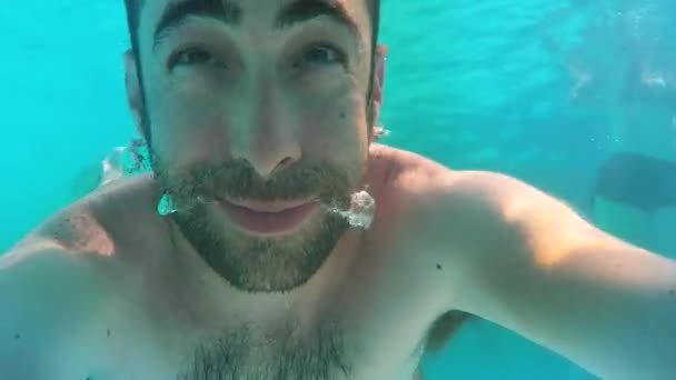 Close Young Israeli Handsome Man Diving Underwater Swimming Pool Smiling — Stock Video