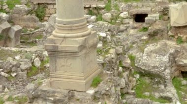 Kudüs İsrail 'deki Bizans bazilikası harabelerinin kalıntısı. Eski şehrin Müslüman Mahallesi 'ndeki Saint Anne Kilisesi' nde yer almaktadır..