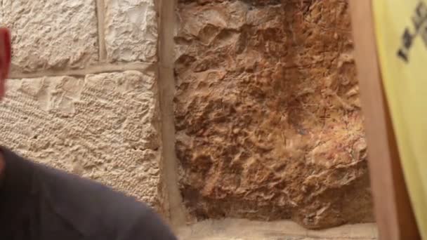 Jerusalén Israel Marzo 2019 Turistas Cristianos Visitando Mano Jesús Imprimen — Vídeo de stock