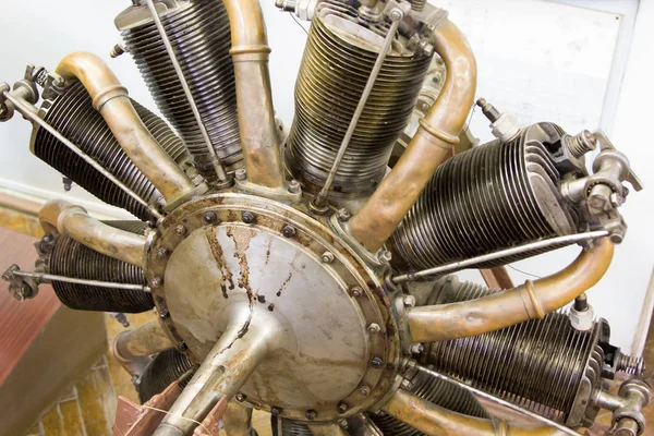 Motor de aeronaves na Casa Central de Aviação e Cosmonauta — Fotografia de Stock