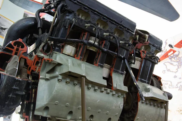 Motor de aeronaves na Casa Central de Aviação e Cosmonauta — Fotografia de Stock